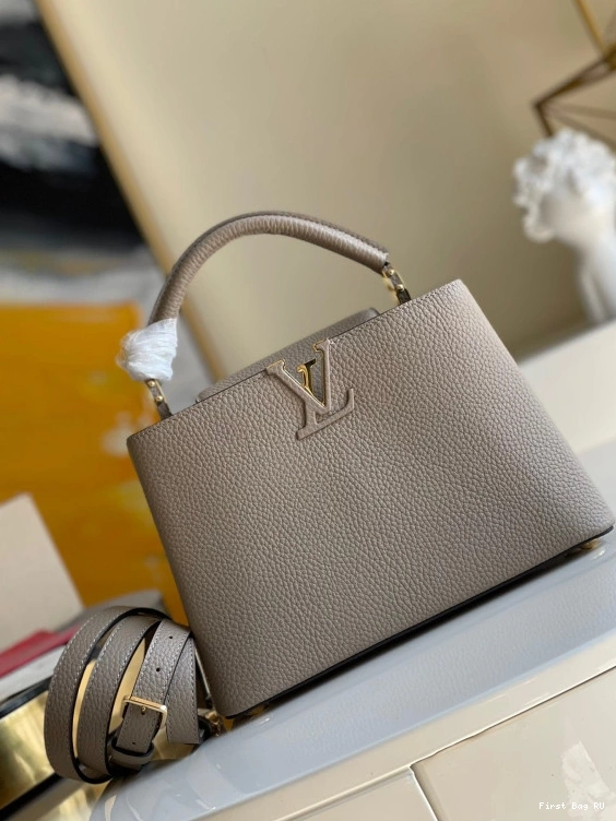 First bags ru reviews VUITTON LOUIS CAPUCINES BB 0812